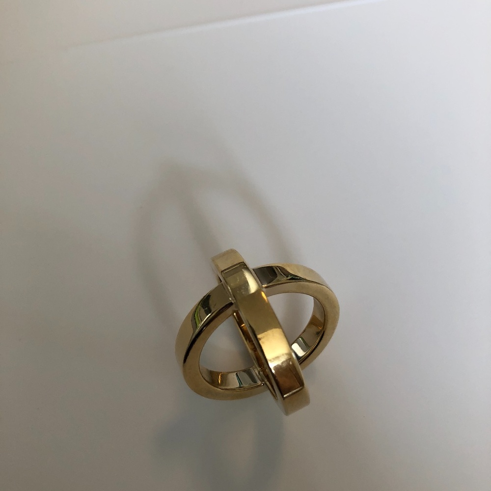 Hermes Gold Interlocking Circle Ring - Picture 2 of 5